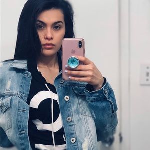 Meet your Posher, Neyda